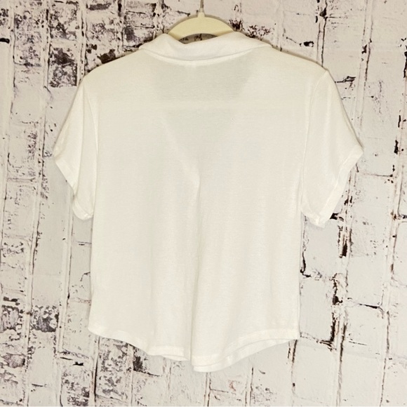 Old Navy Athletic Cropped Polo Top Size L - Picture 5 of 5